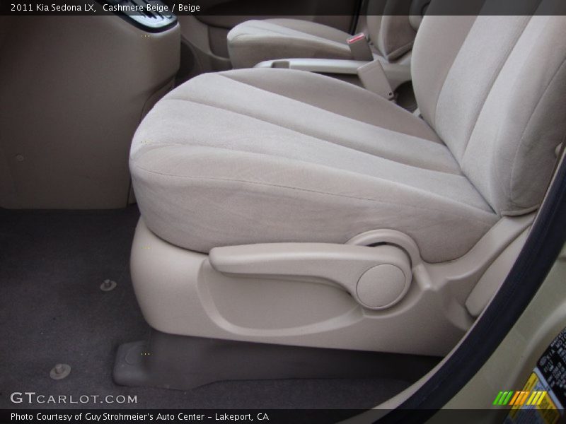 Cashmere Beige / Beige 2011 Kia Sedona LX