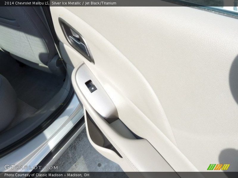 Silver Ice Metallic / Jet Black/Titanium 2014 Chevrolet Malibu LS