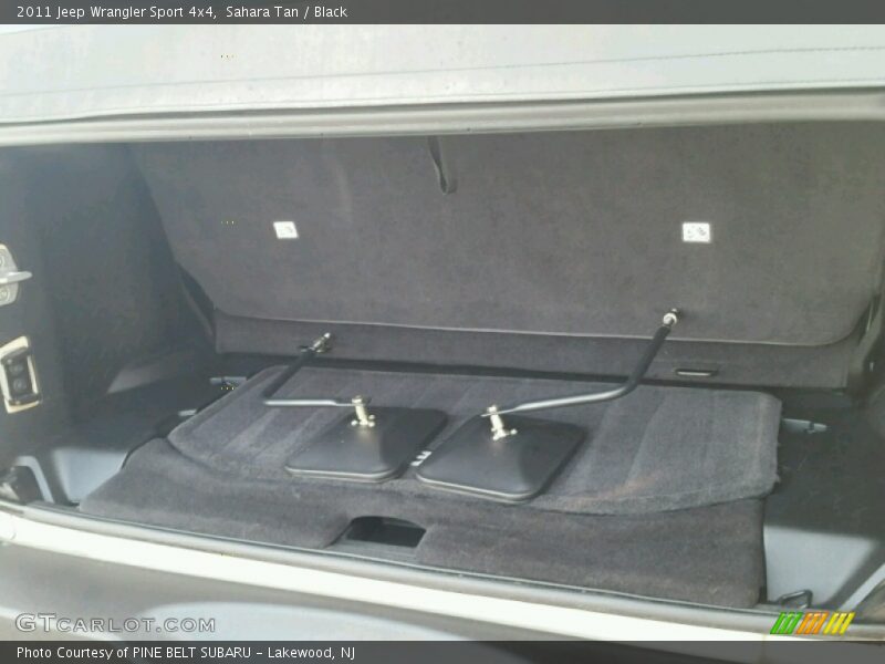 Sahara Tan / Black 2011 Jeep Wrangler Sport 4x4