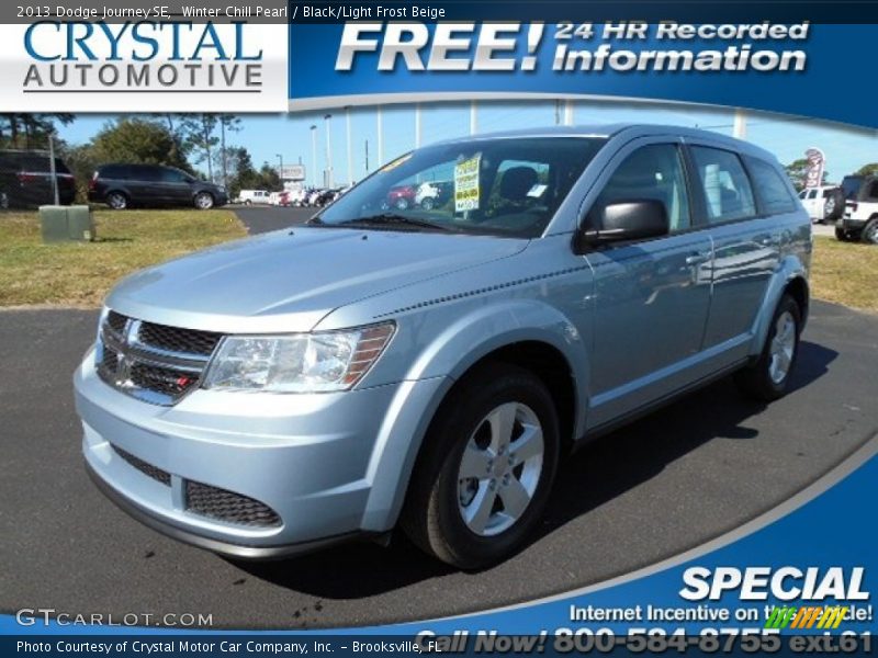 Winter Chill Pearl / Black/Light Frost Beige 2013 Dodge Journey SE