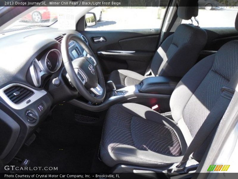 Winter Chill Pearl / Black/Light Frost Beige 2013 Dodge Journey SE