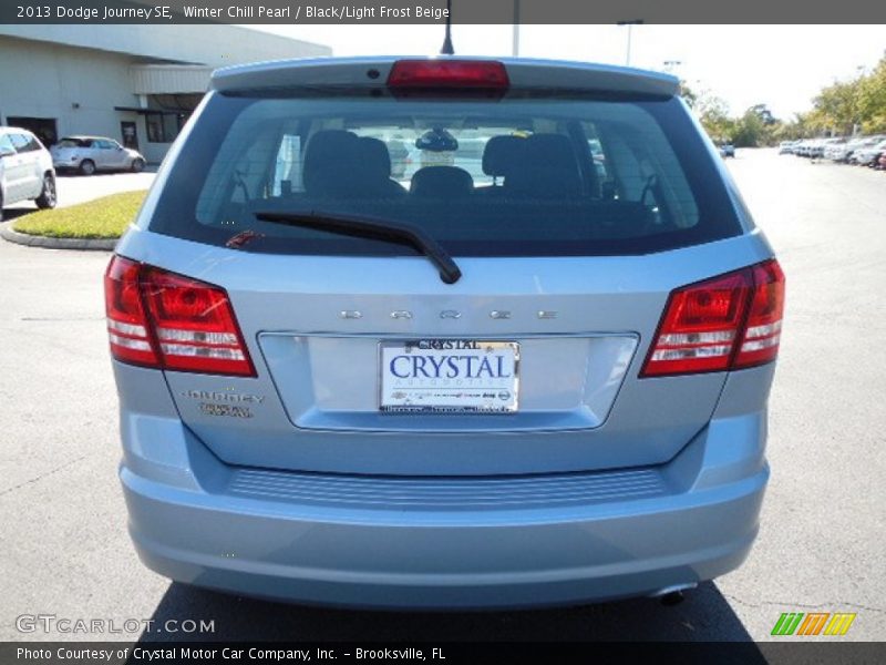 Winter Chill Pearl / Black/Light Frost Beige 2013 Dodge Journey SE