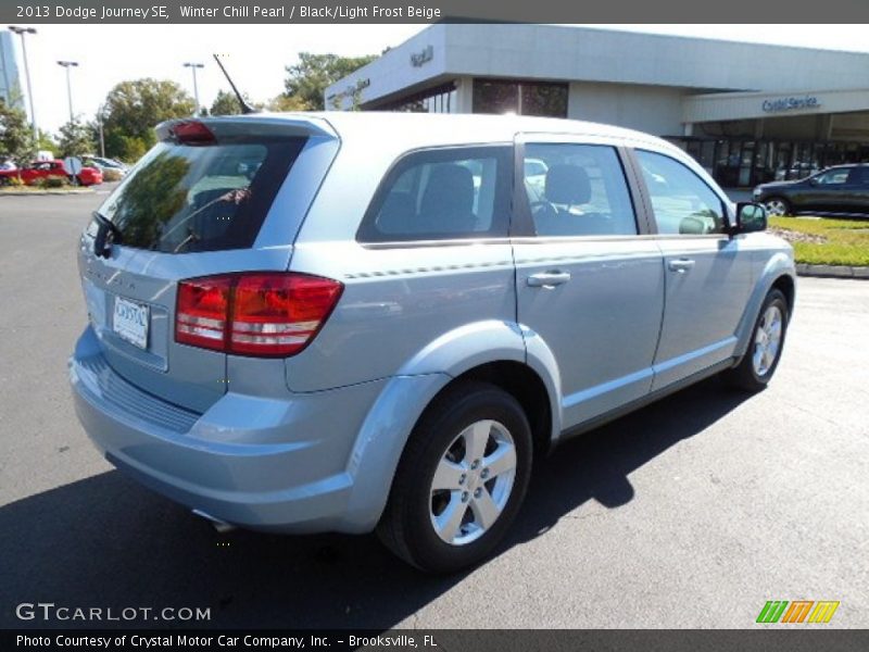 Winter Chill Pearl / Black/Light Frost Beige 2013 Dodge Journey SE