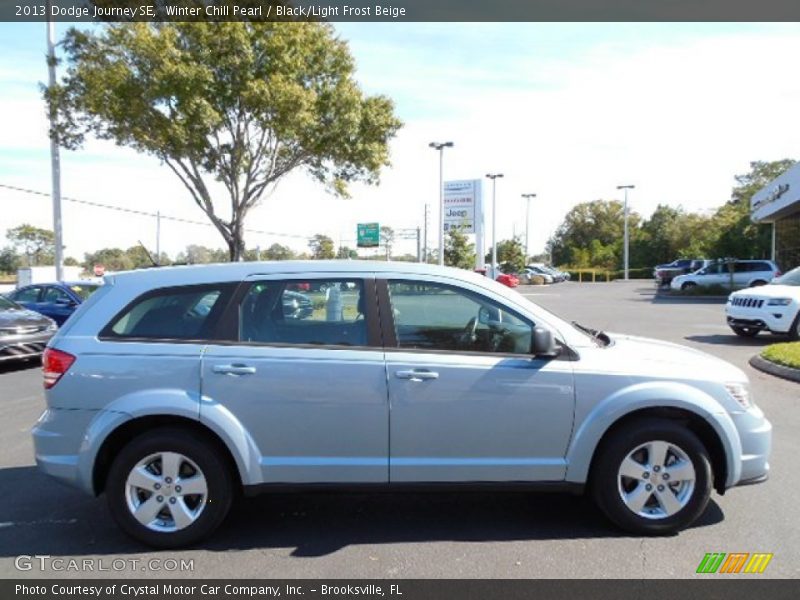 Winter Chill Pearl / Black/Light Frost Beige 2013 Dodge Journey SE