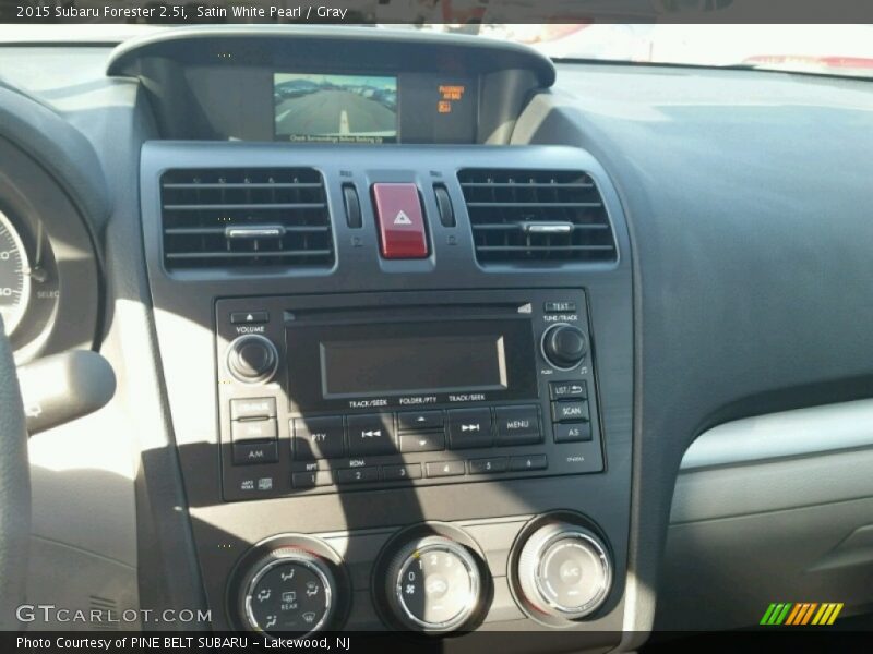 Satin White Pearl / Gray 2015 Subaru Forester 2.5i