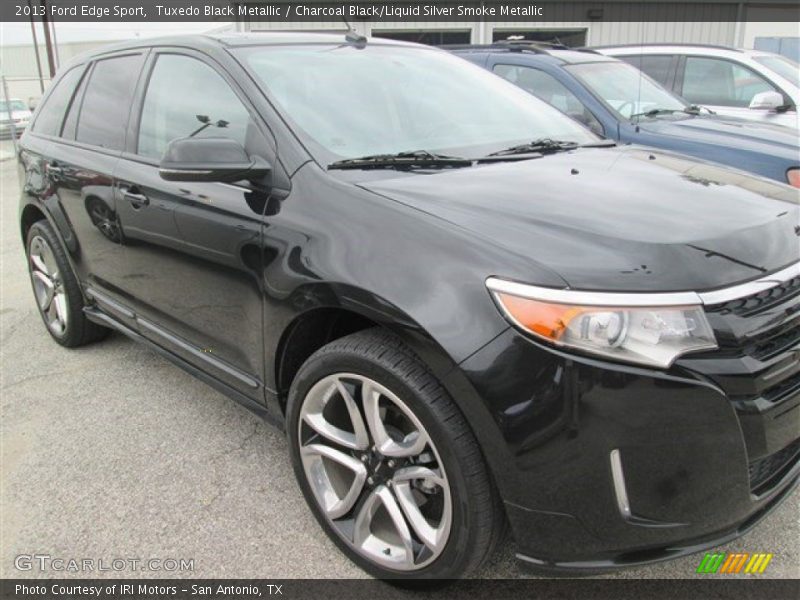 Tuxedo Black Metallic / Charcoal Black/Liquid Silver Smoke Metallic 2013 Ford Edge Sport