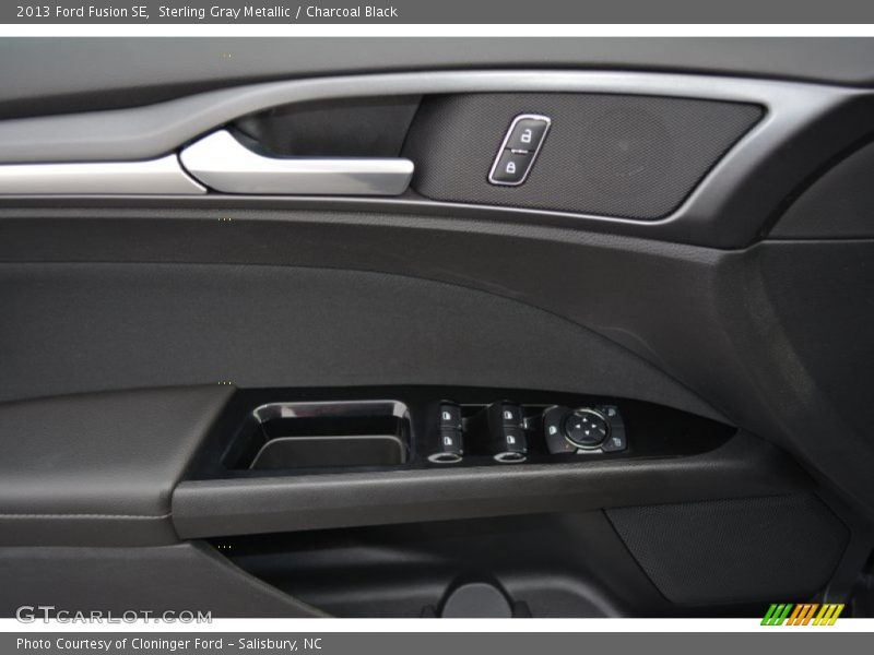 Sterling Gray Metallic / Charcoal Black 2013 Ford Fusion SE