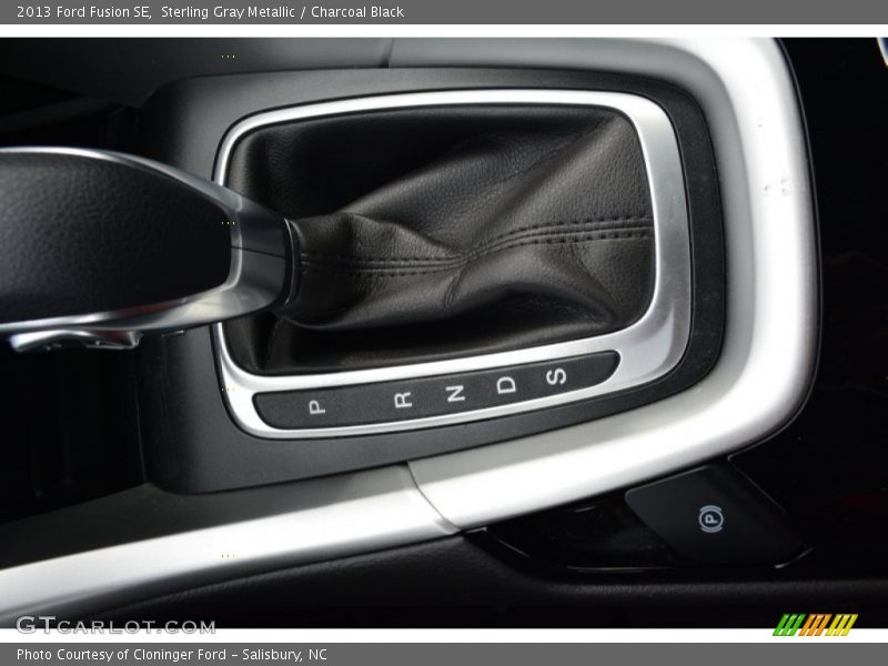 Sterling Gray Metallic / Charcoal Black 2013 Ford Fusion SE