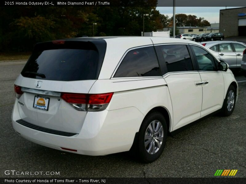 White Diamond Pearl / Truffle 2015 Honda Odyssey EX-L