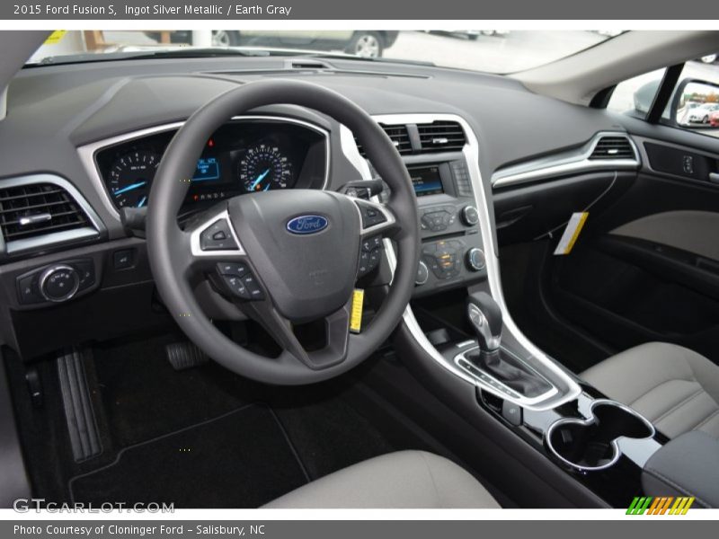 Ingot Silver Metallic / Earth Gray 2015 Ford Fusion S