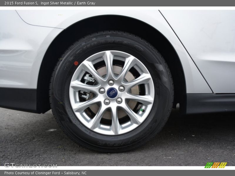 Ingot Silver Metallic / Earth Gray 2015 Ford Fusion S