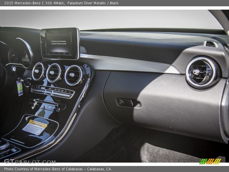 Paladium Silver Metallic / Black 2015 Mercedes-Benz C 300 4Matic