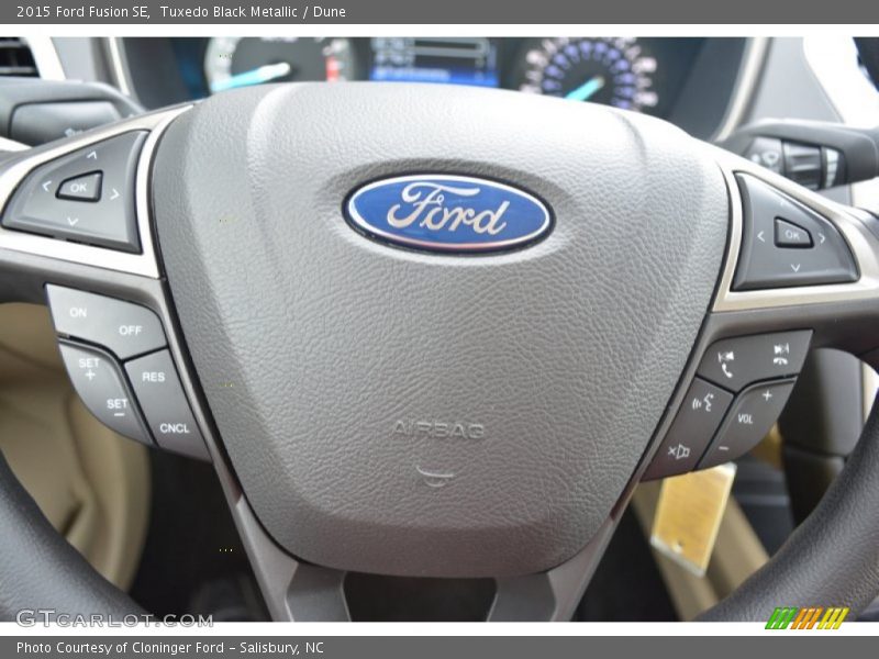 Tuxedo Black Metallic / Dune 2015 Ford Fusion SE