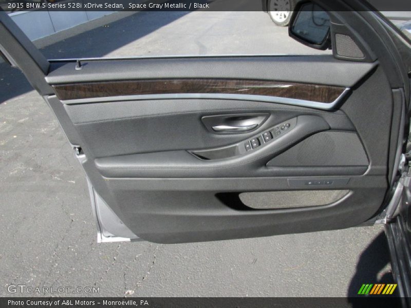 Space Gray Metallic / Black 2015 BMW 5 Series 528i xDrive Sedan