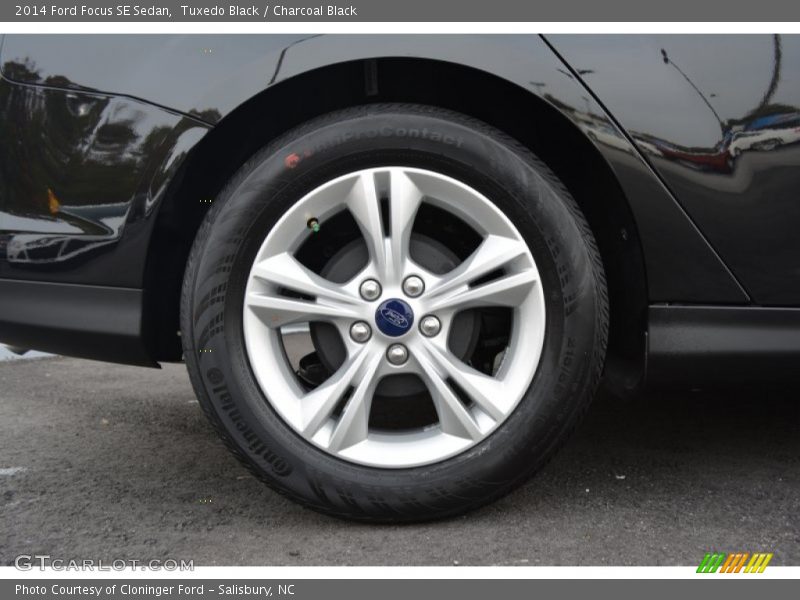Tuxedo Black / Charcoal Black 2014 Ford Focus SE Sedan