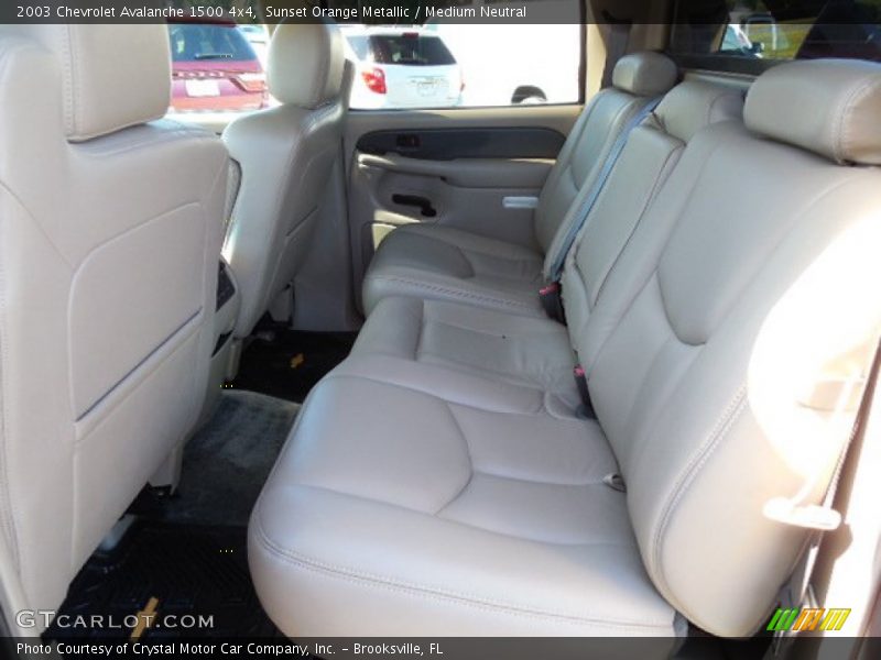 Sunset Orange Metallic / Medium Neutral 2003 Chevrolet Avalanche 1500 4x4