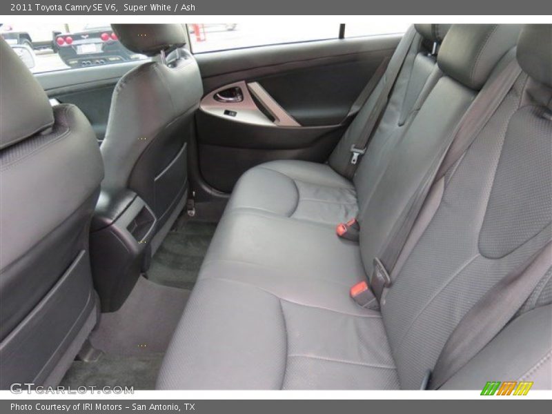 Super White / Ash 2011 Toyota Camry SE V6