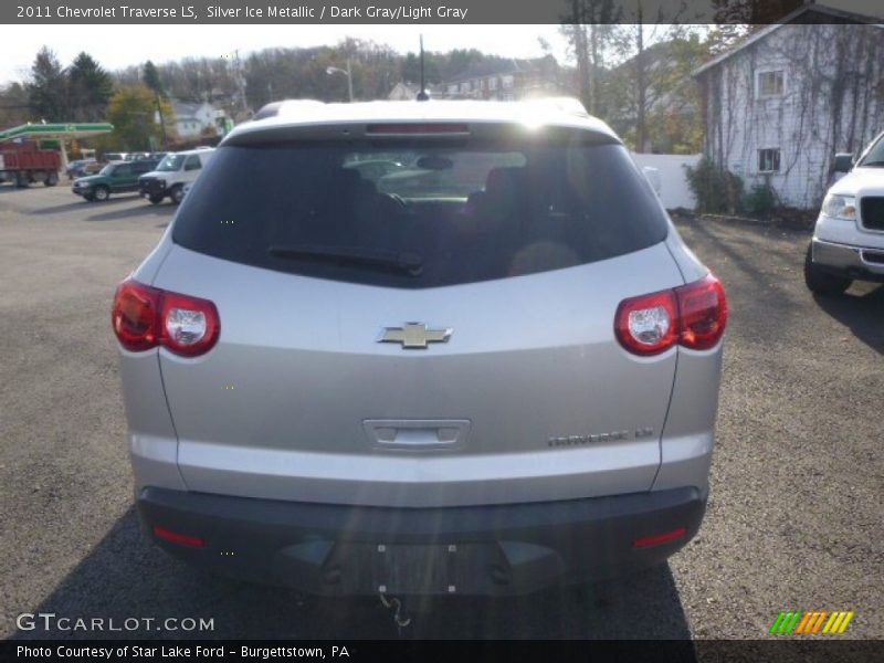 Silver Ice Metallic / Dark Gray/Light Gray 2011 Chevrolet Traverse LS