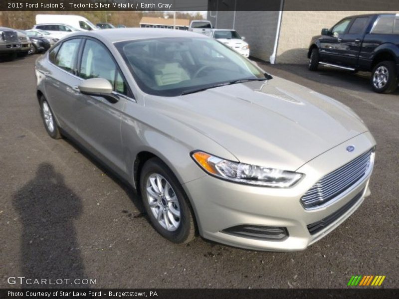 Tectonic Silver Metallic / Earth Gray 2015 Ford Fusion S