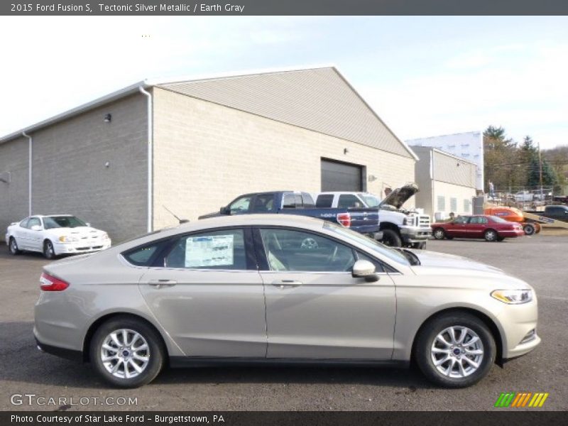 Tectonic Silver Metallic / Earth Gray 2015 Ford Fusion S