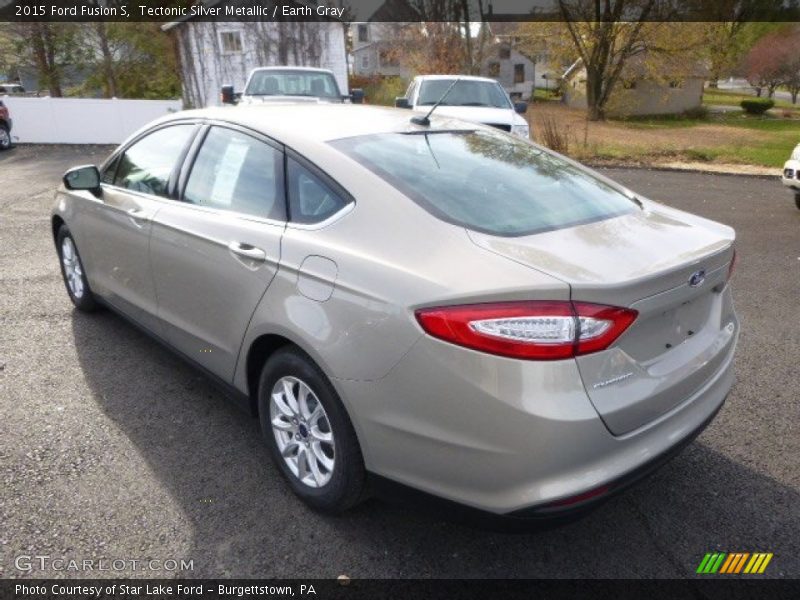 Tectonic Silver Metallic / Earth Gray 2015 Ford Fusion S