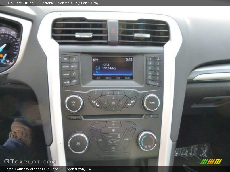 Tectonic Silver Metallic / Earth Gray 2015 Ford Fusion S