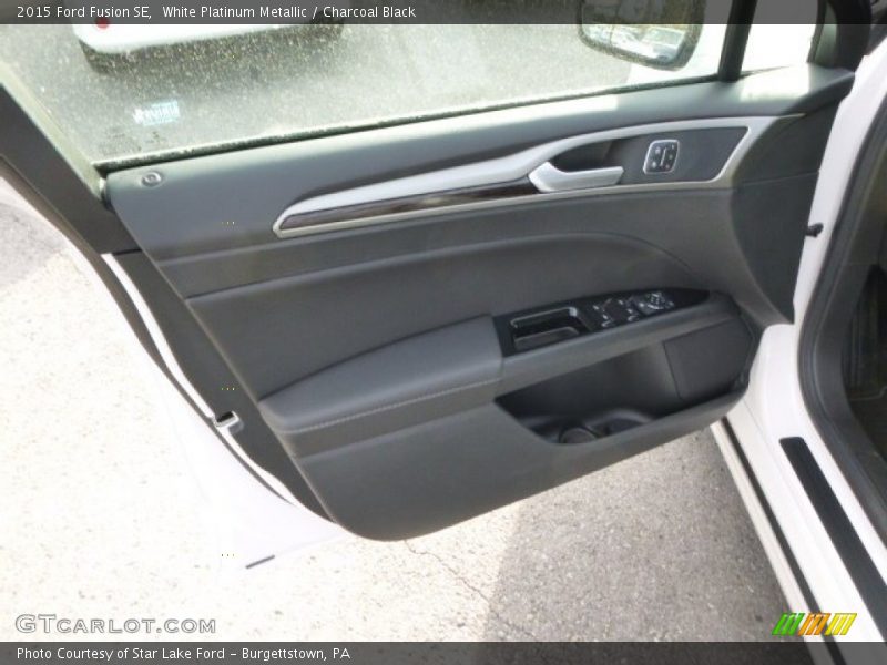 White Platinum Metallic / Charcoal Black 2015 Ford Fusion SE
