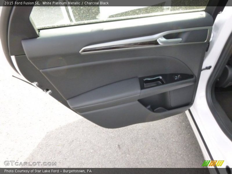 White Platinum Metallic / Charcoal Black 2015 Ford Fusion SE