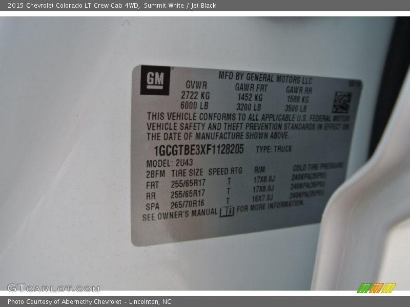 Summit White / Jet Black 2015 Chevrolet Colorado LT Crew Cab 4WD