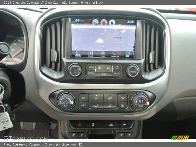 Summit White / Jet Black 2015 Chevrolet Colorado LT Crew Cab 4WD