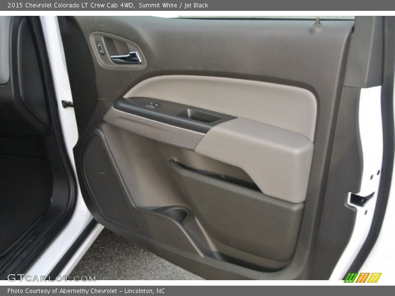 Summit White / Jet Black 2015 Chevrolet Colorado LT Crew Cab 4WD