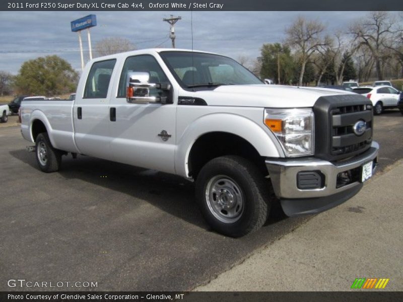 Oxford White / Steel Gray 2011 Ford F250 Super Duty XL Crew Cab 4x4