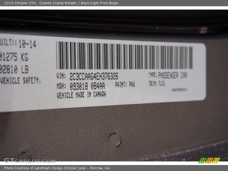 Granite Crystal Metallic / Black/Light Frost Beige 2014 Chrysler 300