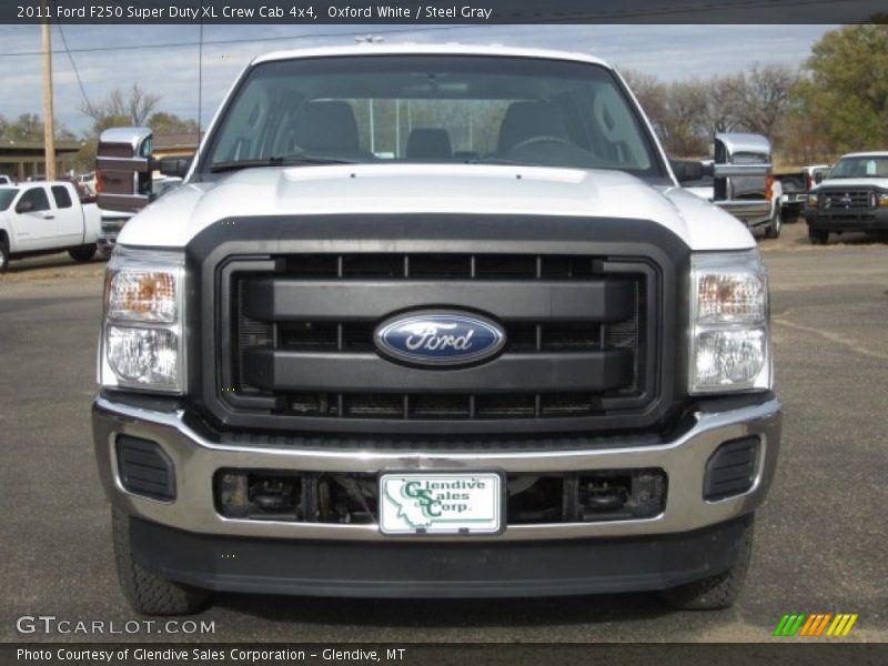 Oxford White / Steel Gray 2011 Ford F250 Super Duty XL Crew Cab 4x4