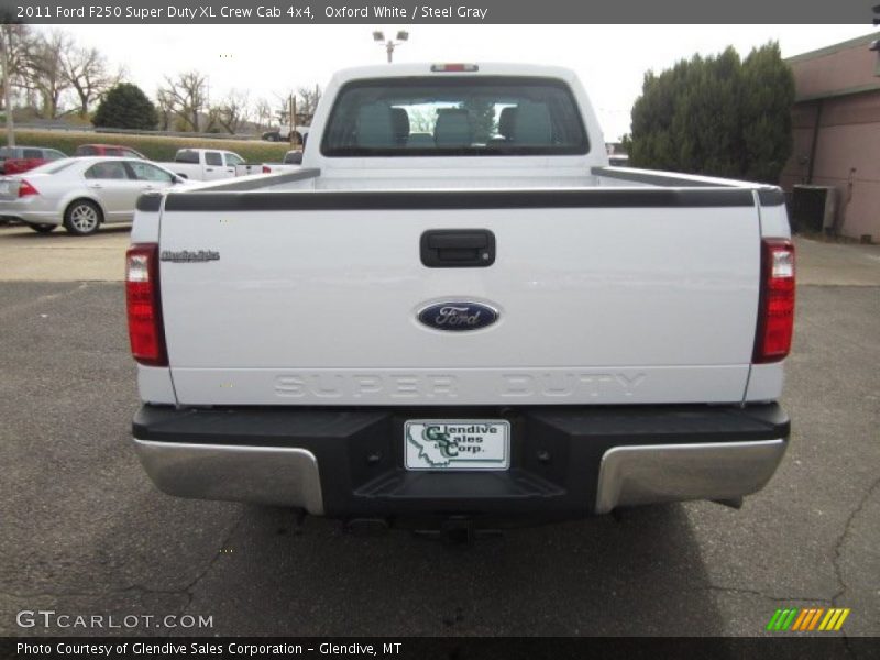 Oxford White / Steel Gray 2011 Ford F250 Super Duty XL Crew Cab 4x4