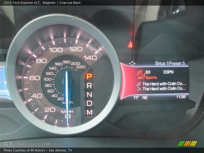 Magnetic / Charcoal Black 2015 Ford Explorer XLT