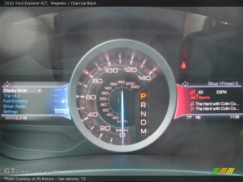 Magnetic / Charcoal Black 2015 Ford Explorer XLT