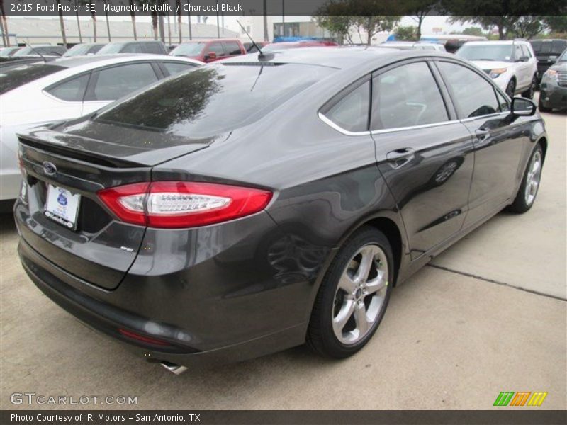 Magnetic Metallic / Charcoal Black 2015 Ford Fusion SE