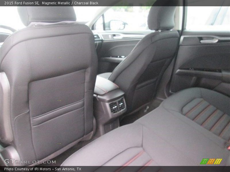 Magnetic Metallic / Charcoal Black 2015 Ford Fusion SE