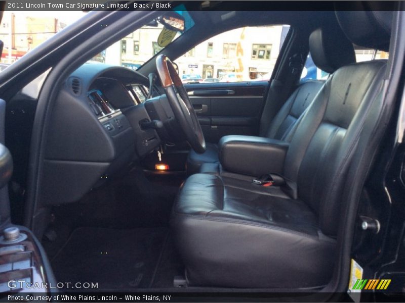Black / Black 2011 Lincoln Town Car Signature Limited