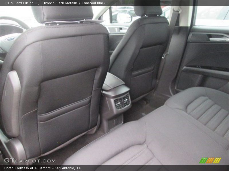 Tuxedo Black Metallic / Charcoal Black 2015 Ford Fusion SE