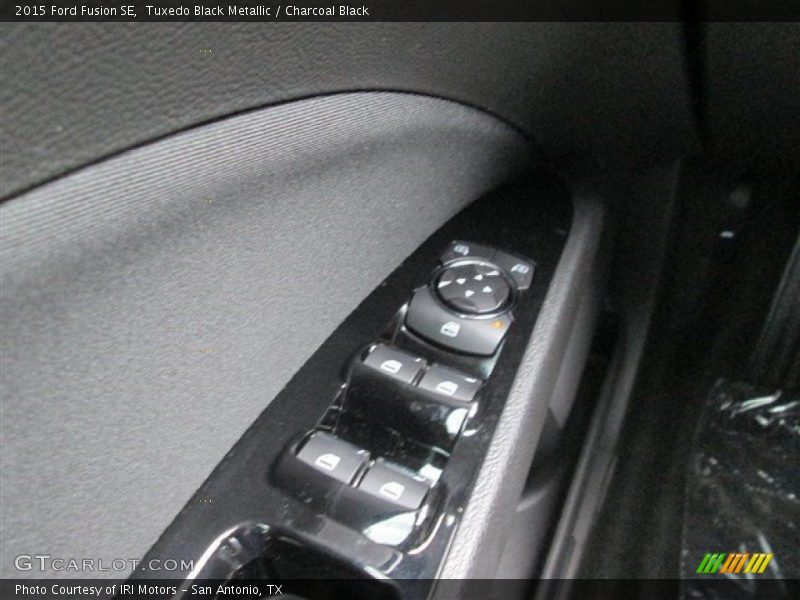 Tuxedo Black Metallic / Charcoal Black 2015 Ford Fusion SE