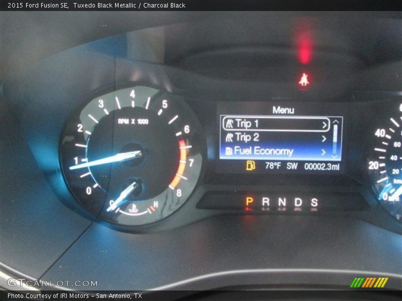 Tuxedo Black Metallic / Charcoal Black 2015 Ford Fusion SE