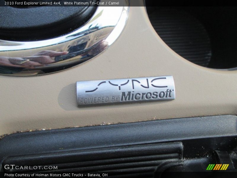 White Platinum Tri-Coat / Camel 2010 Ford Explorer Limited 4x4