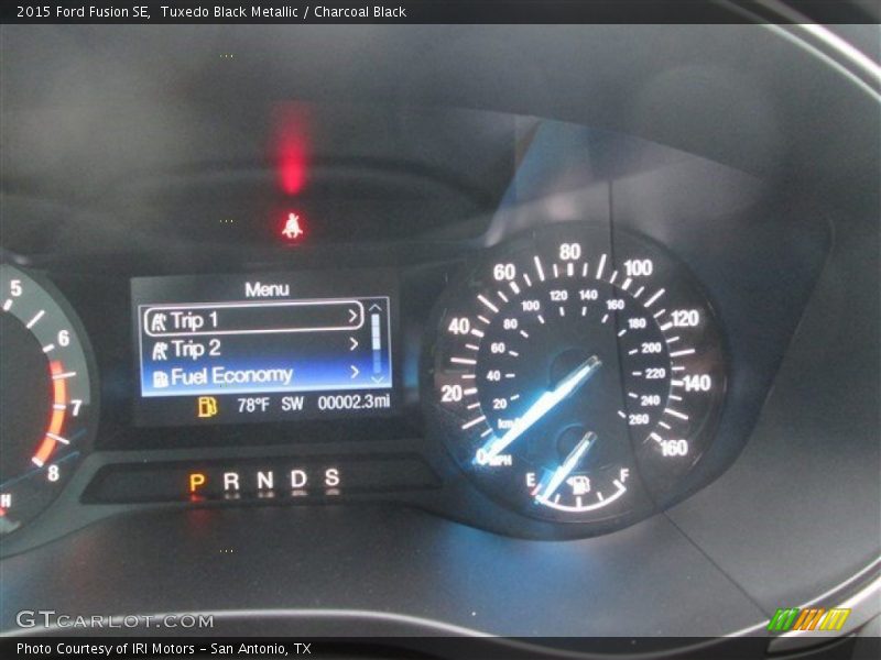 Tuxedo Black Metallic / Charcoal Black 2015 Ford Fusion SE