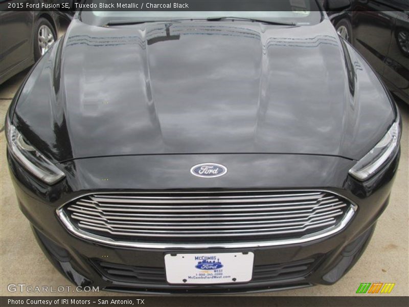 Tuxedo Black Metallic / Charcoal Black 2015 Ford Fusion SE