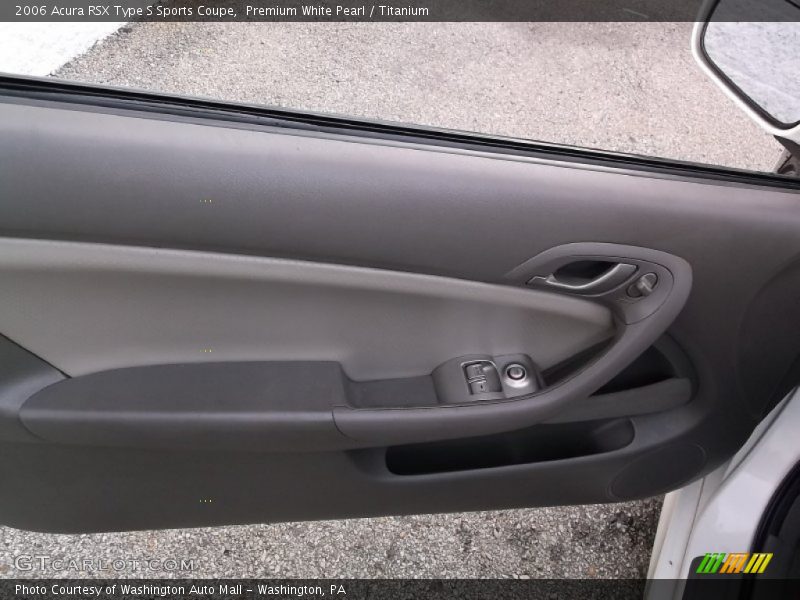Premium White Pearl / Titanium 2006 Acura RSX Type S Sports Coupe