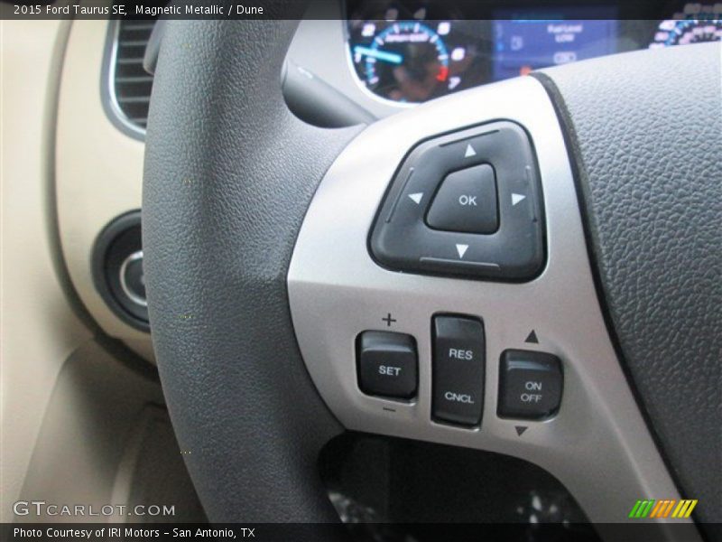 Magnetic Metallic / Dune 2015 Ford Taurus SE