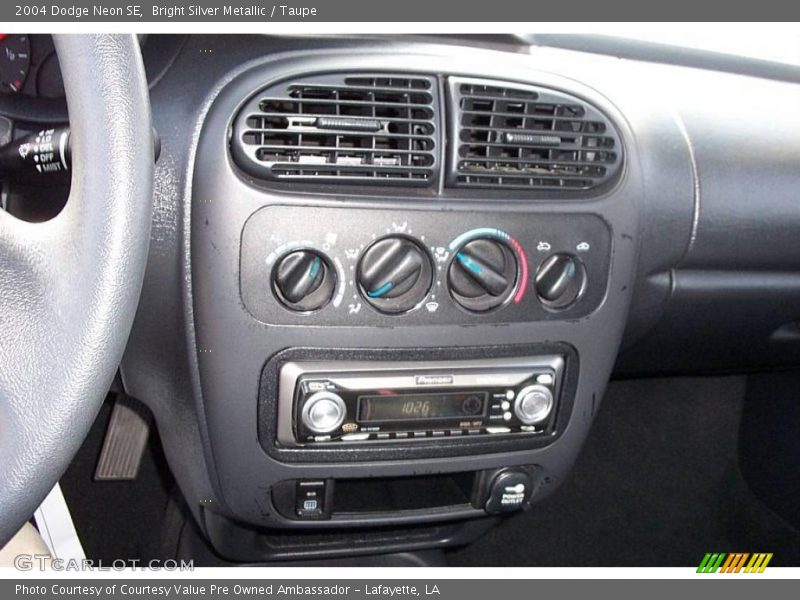 Bright Silver Metallic / Taupe 2004 Dodge Neon SE