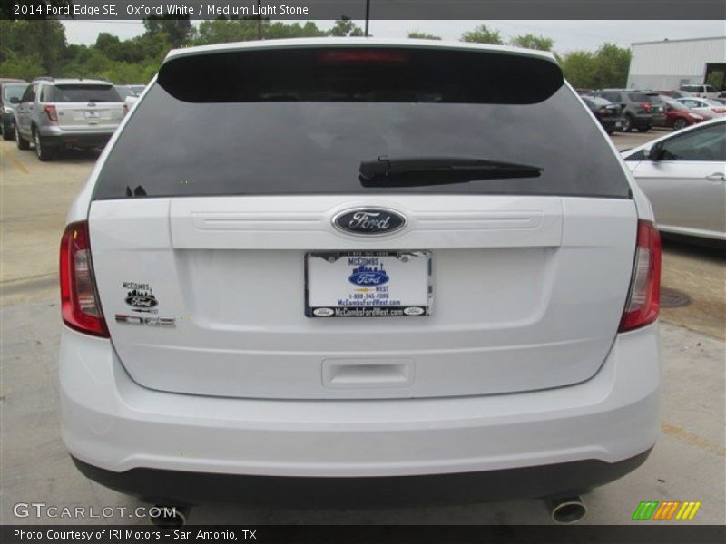 Oxford White / Medium Light Stone 2014 Ford Edge SE